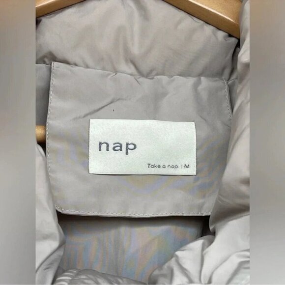NAP loungewear Oversized Padded Down Puffer Coat in a neutral Sand size medium - Picture 4 of 13